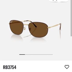 Ray-Ban Aviator Sunglasses RB3754
BRAND NEW WITH BOX AND CASE. FROM RAYBAN